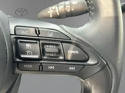 Photo 17 Toyota Yaris Hybride 116h Dynamic 116 ch