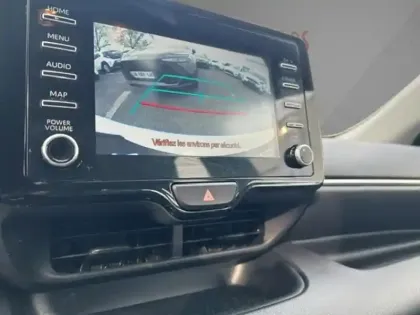 Photo 16 Toyota Yaris Hybride 116h Dynamic 116 ch