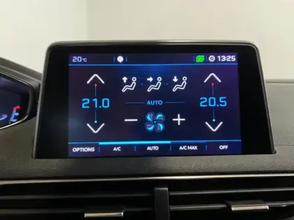 Photo 11 Peugeot 3008 Gén. II Ph1 Allure 5