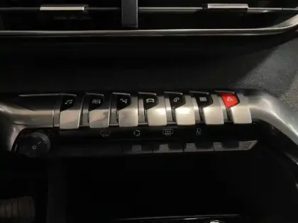 Photo 14 Peugeot 3008 Gén. II Ph1 Allure 5