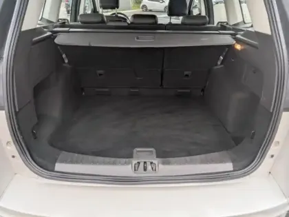 Photo 6 Ford Kuga  2.0 TDCi 150ch Stop&Start Vignale 4x2 Euro6.2