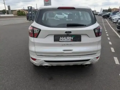Photo 5 Ford Kuga  2.0 TDCi 150ch Stop&Start Vignale 4x2 Euro6.2