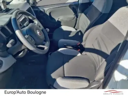 Photo 10 Fiat Panda Gén. III Ph2 MY22 City Life 5