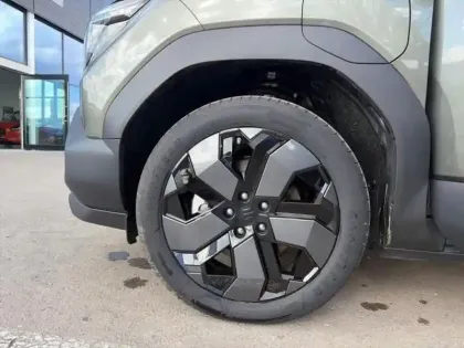 Photo 13 Suzuki Vitara  174ch 61kWh Style