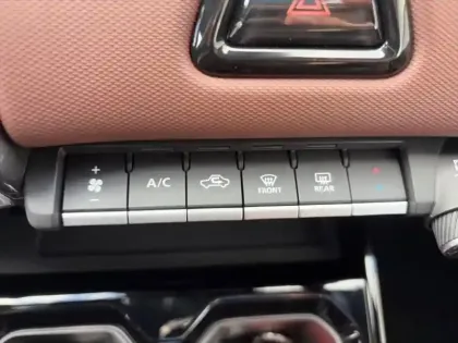 Photo 10 Suzuki Vitara  174ch 61kWh Style