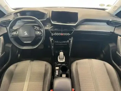 Photo 7 Peugeot 2008  e- 136ch Allure Pack