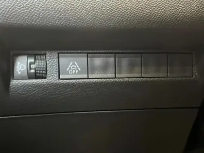 Photo 12 Peugeot 2008  e- 136ch Allure Pack