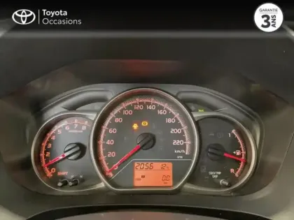 Photo 13 Toyota Yaris Gén. III Ph2 NG France 5