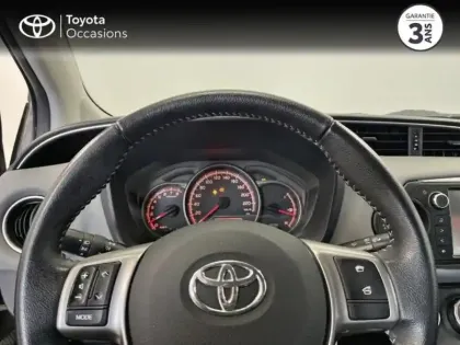 Photo 12 Toyota Yaris Gén. III Ph2 NG France 5