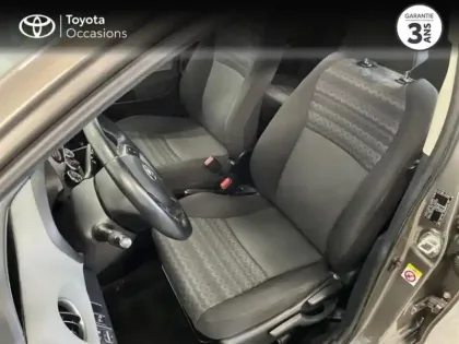 Photo 10 Toyota Yaris Gén. III Ph2 NG France 5