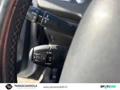 Photo 14 Peugeot 208  1.6 BlueHDi 100ch Féline 5p