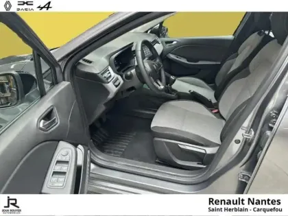 Photo 12 Renault Clio Gén. V (BJA) Ph2 Evolution 5