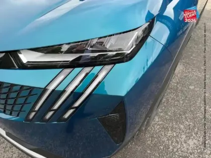 Photo 27 Peugeot 3008  Electrique 210ch Batterie 73 kWh Allure