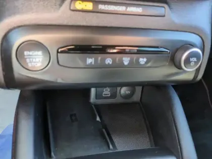 Photo 10 Ford Focus  1.0 Flexifuel mHEV 125ch ST-Line X