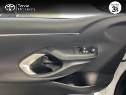 Photo 10 Toyota Yaris  120 VVT-i Dynamic Business 5p MY22