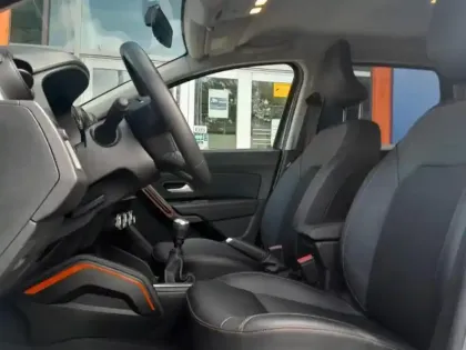 Photo 13 Dacia Duster  1.5 Blue dCi 115ch Extreme 4x2