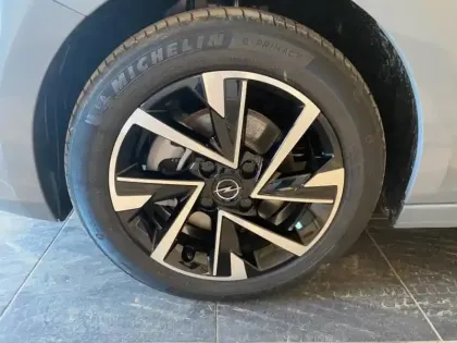 Photo 12 Opel Corsa Gén. VI Ph2 GS 5