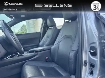 Photo 10 Lexus UX  250h 2WD Le Plus MY22