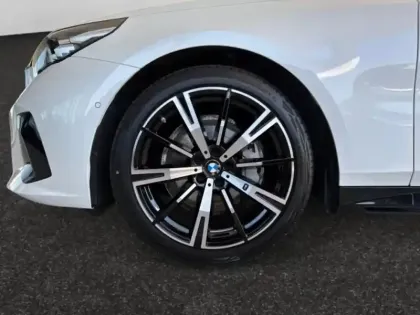 Photo 13 BMW Serie 5 Gén. VII (G61) Ph1 M Sport 5