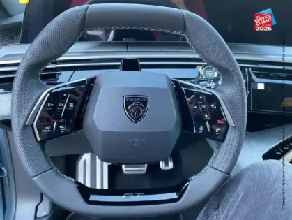 Photo 11 Peugeot 5008  Hybrid 145ch GT Exclusive e-DCS6