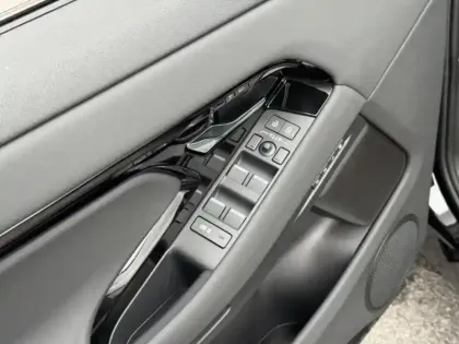 Photo 10 Land rover Range Rover Gén. II (L551) Ph2 Dynamic SE 5