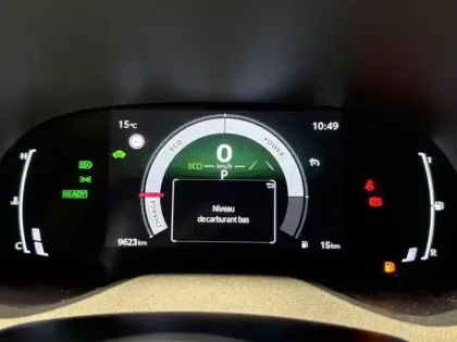 Photo 7 Toyota Yaris Gén. IV Ph1 NG Design 5