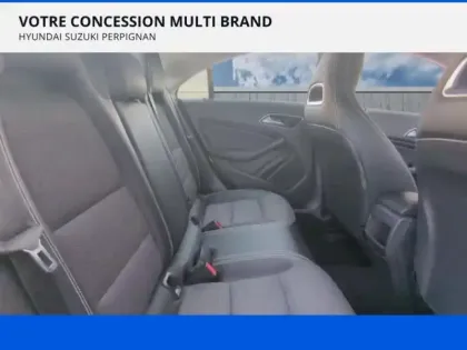 Photo 9 Mercedes CLA Gén. I (C117) Ph2 Inspiration 4