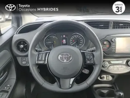 Photo 8 Toyota Yaris Gén. III Ph3 Dynamic 5