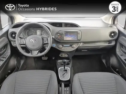 Photo 7 Toyota Yaris Gén. III Ph3 Dynamic 5