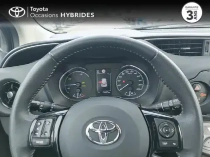 Photo 12 Toyota Yaris Gén. III Ph3 Dynamic 5