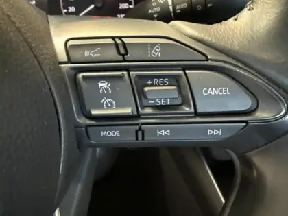 Photo 6 Toyota Yaris Gén. IV Ph1 NG Dynamic Business 5