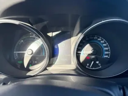 Photo 10 Toyota Auris  HSD 136h Design