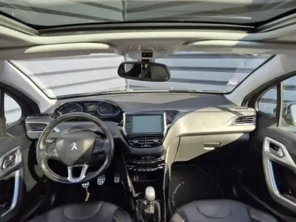 Photo 13 Peugeot 2008 Gén. I Ph2 Crossway 5