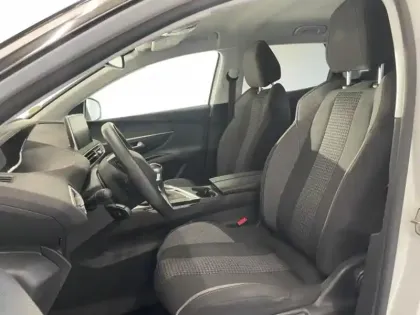 Photo 9 Peugeot 3008  1.2 PureTech 130ch Active Business S&S EAT8  6cv