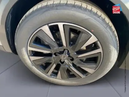 Photo 24 Peugeot 2008  1.2 Hybrid 145ch GT Exclusive e-DCS6