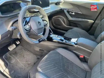 Photo 14 Peugeot 2008  1.2 Hybrid 145ch GT Exclusive e-DCS6