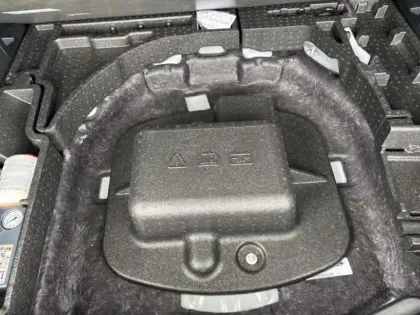 Photo 9 Ford Kuga  2.5 Duratec 190ch FHEV E85 Vignale BVA