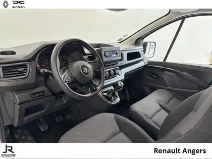 Photo 14 Renault Trafic Gén. III (F82) Ph3 Confort 4