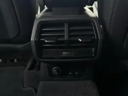 Photo 15 Audi Q3  35 TFSI 150ch Design S tronic 7