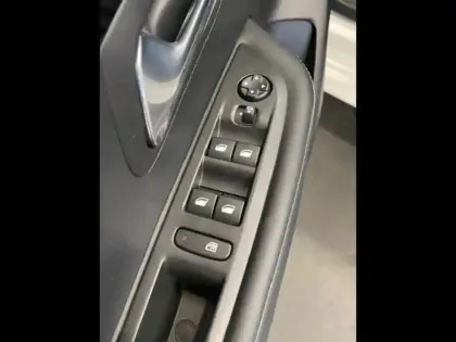 Photo 9 Peugeot 208 Gén. II Ph1 NG Allure 5