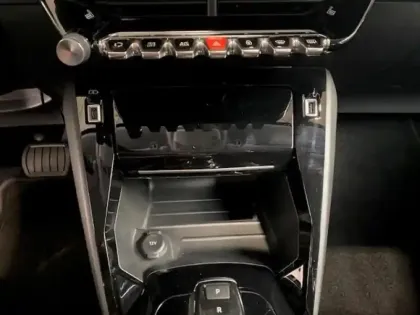 Photo 12 Peugeot 208 Gén. II Ph1 NG Allure 5