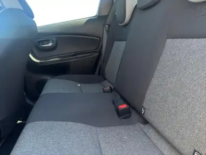 Photo 13 Toyota Yaris Gén. III Ph3 Design Y20 5