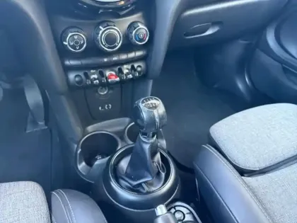 Photo 10 Mini Mini Gén. III (F56) Ph1 Shoreditch 3