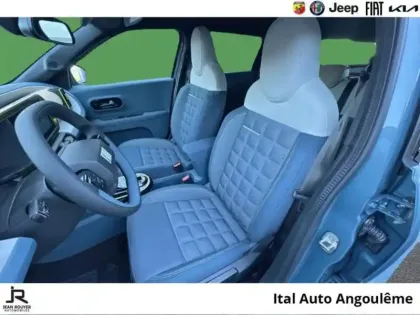 Photo 8 Fiat Panda Grande  1.2 Hybrid Turbo 110ch La Prima eDCT6