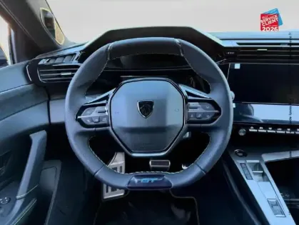 Photo 26 Peugeot 408  Hybrid 145ch GT e-DCS6