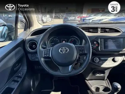 Photo 8 Toyota Yaris Gén. III Ph3 Design Y20 5