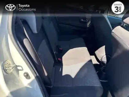 Photo 6 Toyota Yaris Gén. III Ph3 Design Y20 5