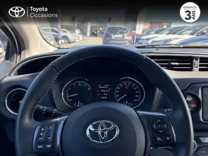 Photo 12 Toyota Yaris Gén. III Ph3 Design Y20 5