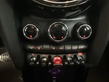 Photo 11 Mini Mini Gén. III (F55) Ph3 JCW 5