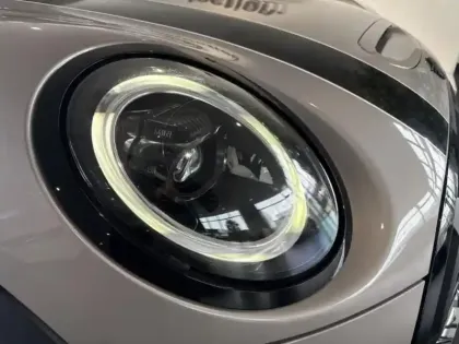 Photo 9 Mini Mini Gén. III (F55) Ph3 JCW 5